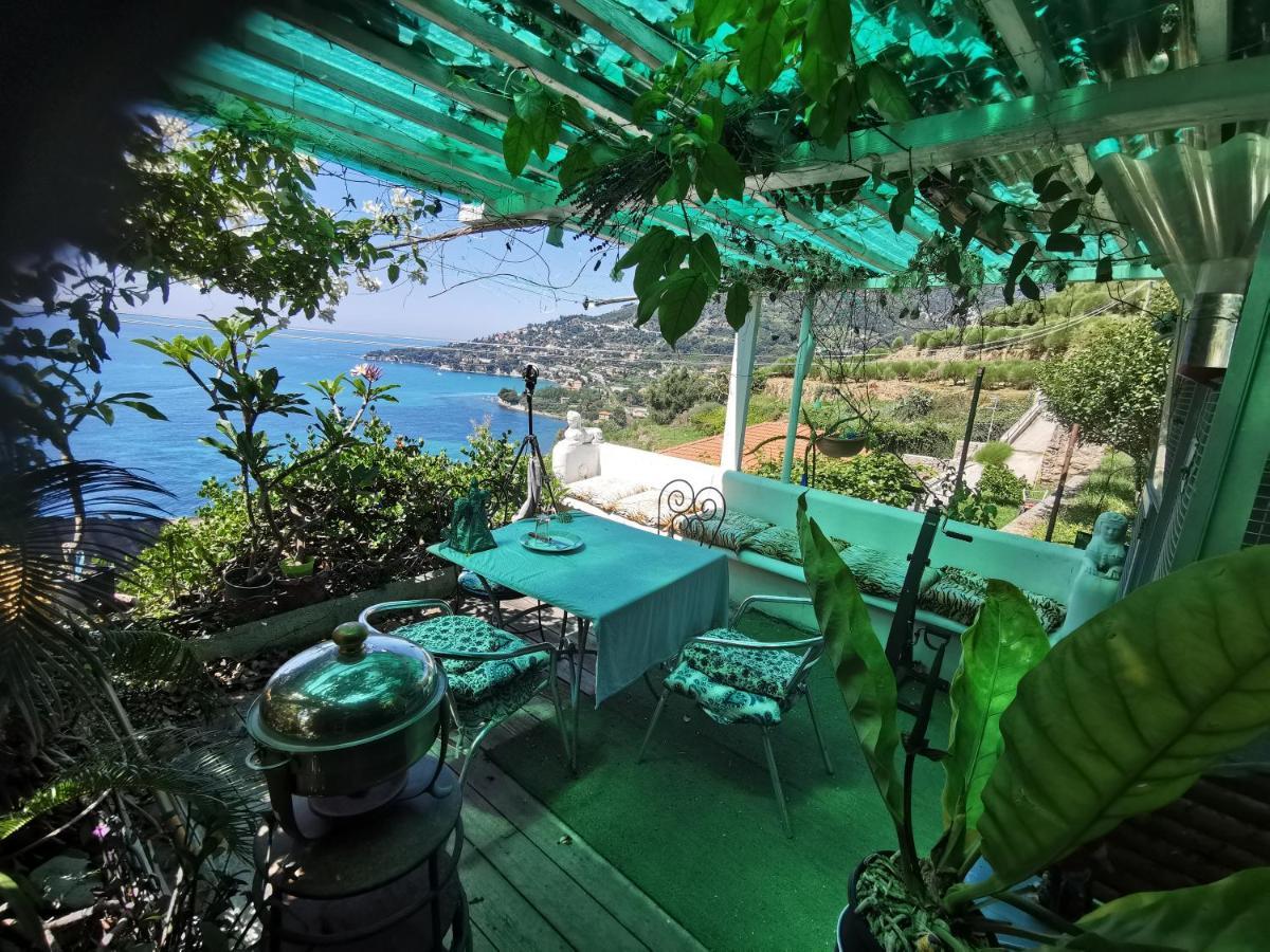 Romantic Casa Lorenzina Affittacamere เวนติมิญา ภายนอก รูปภาพ
